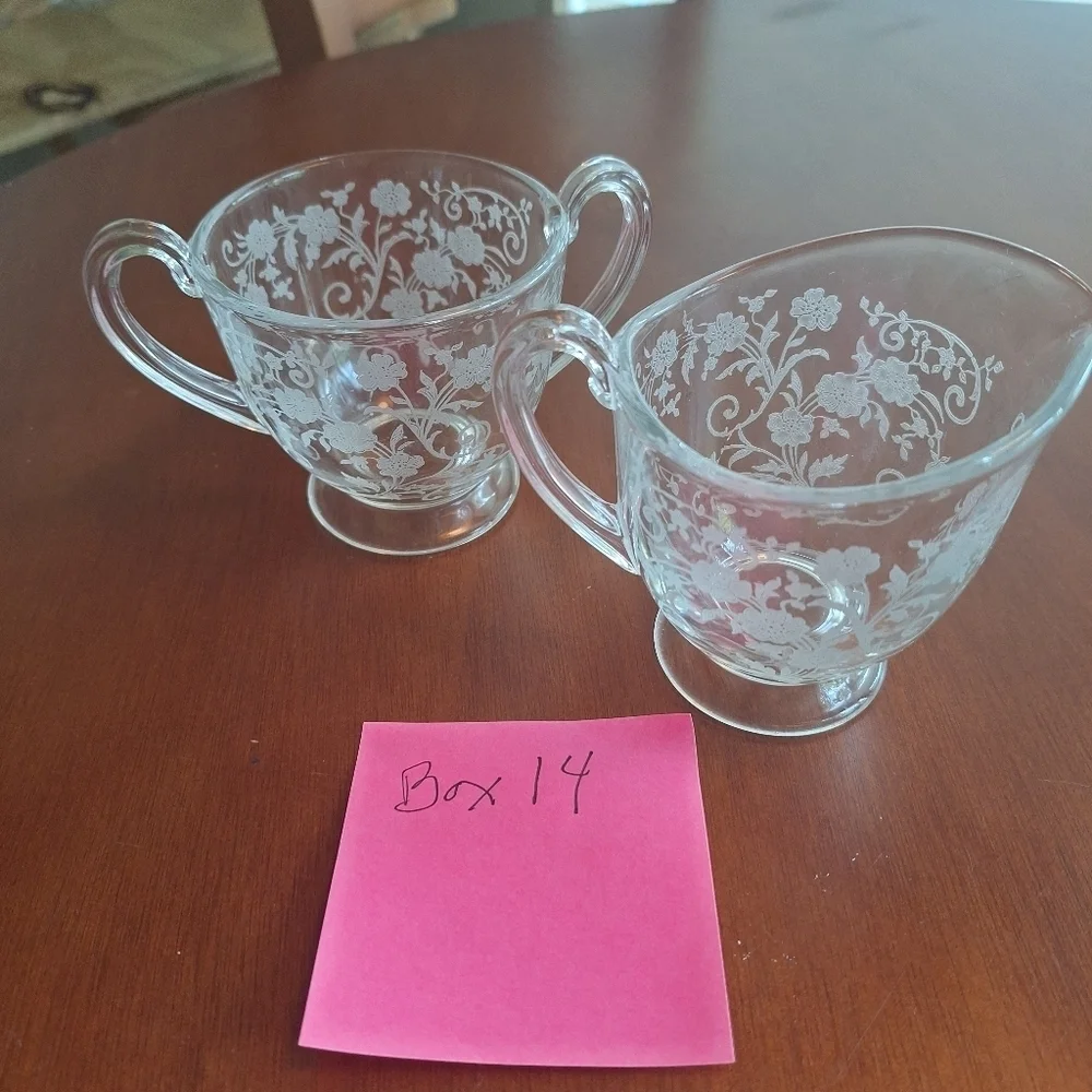 Fostonia ,Buttercup Floral Etched Glass Set